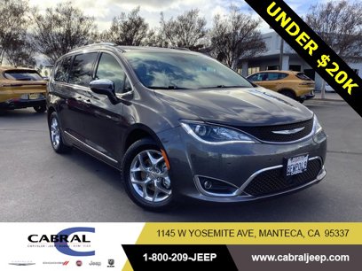 Used 2018 Chrysler Pacifica Limited w/ Advanced Safetytec Group
