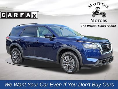 Used 2023 Nissan Pathfinder SV
