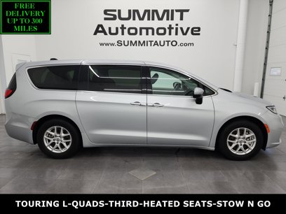 Used 2023 Chrysler Pacifica Touring-L