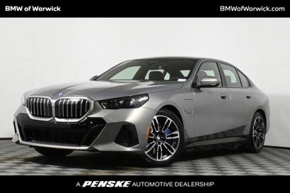 New 2026 BMW 550e xDrive w/ Executive Package