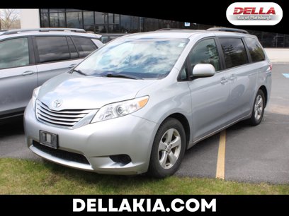 Used 2015 Toyota Sienna LE