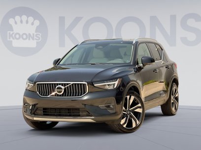 Used 2023 Volvo XC40 B5 Plus