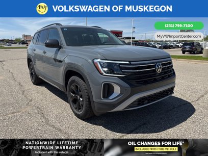 New 2025 Volkswagen Atlas Peak Edition SE