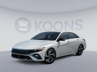 New 2025 Hyundai Elantra SEL