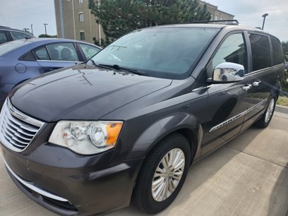 Used 2015 Chrysler Town & Country Limited