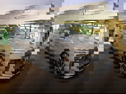 New 2025 BMW 760i xDrive w/ Executive Package