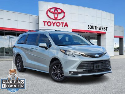 Used 2024 Toyota Sienna XLE Woodland Edition