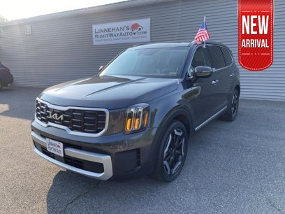 Used 2024 Kia Telluride S w/ S Sunroof Package