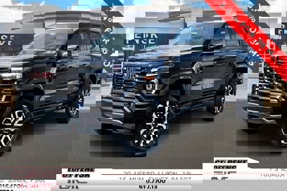 New 2025 GMC Canyon AT4 w/ Nightfall Edition