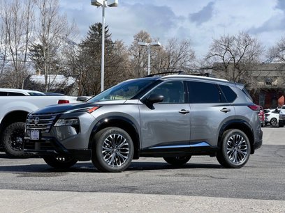 New 2025 Nissan Rogue Platinum w/ Platinum Premium Package