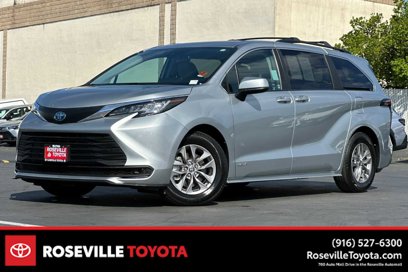 Used 2021 Toyota Sienna LE w/ LE Plus Package