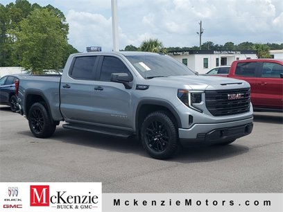 Used 2025 GMC Sierra 1500 Pro w/ Graphite Edition