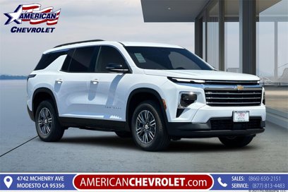 New 2025 Chevrolet Traverse LT