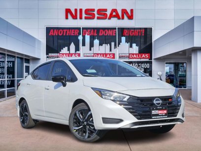 New 2025 Nissan Versa SR w/ Trunk Package