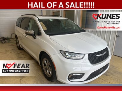 Used 2023 Chrysler Pacifica Limited