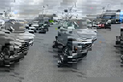 New 2025 Chevrolet Equinox LT w/ Safety and Technology Package