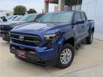 New 2025 Toyota Tacoma SR5