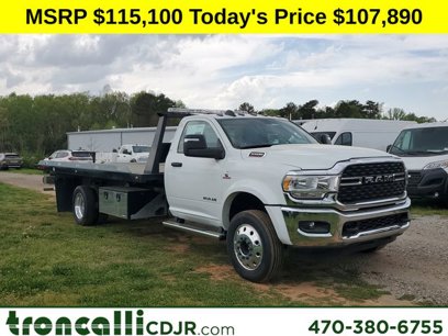 New 2024 RAM 5500 SLT w/ Quick Order Package 2YG SLT
