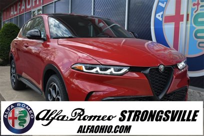 New 2025 Alfa Romeo Tonale w/ Premium Package