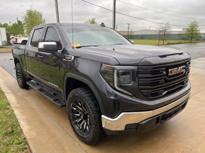 Certified 2023 GMC Sierra 1500 SLE