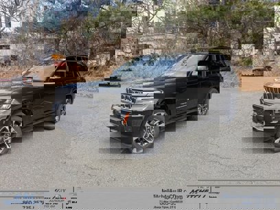 New 2025 Jeep Grand Cherokee Overland w/ Trailer Tow Package