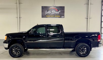 Used 2011 GMC Sierra 2500 SLT w/ Entertainment Package