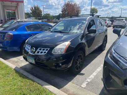 Used 2011 Nissan Rogue SV w/ SL Pkg