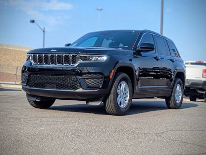 New 2025 Jeep Grand Cherokee Laredo