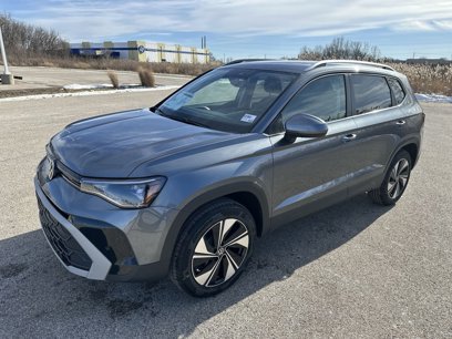 New 2025 Volkswagen Taos SE