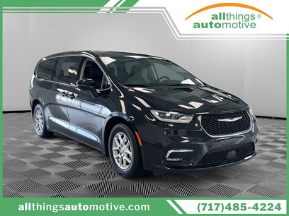 Used 2023 Chrysler Pacifica Touring-L