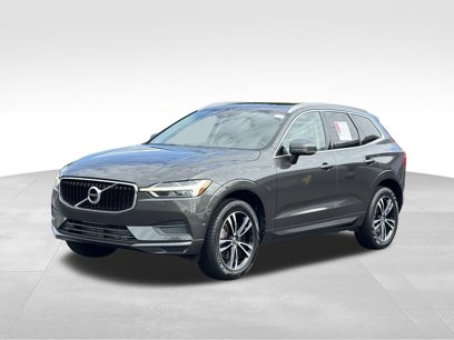 Used 2019 Volvo XC60 T6 Momentum w/ Multimedia Package