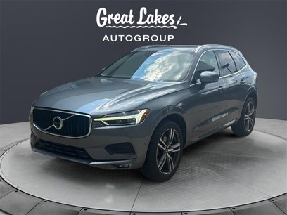 Used 2018 Volvo XC60 T6 Momentum w/ Advanced Package