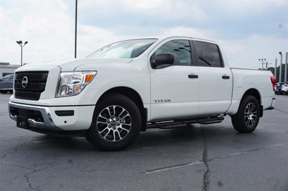 Used 2024 Nissan Titan SV w/ SV Convenience Package