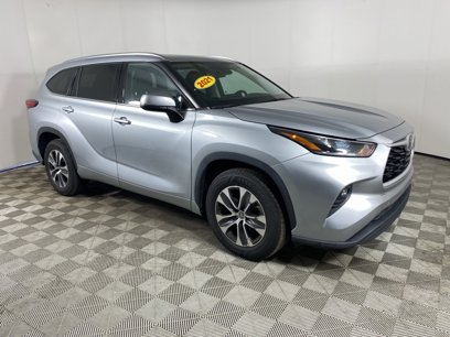 Used 2021 Toyota Highlander XLE