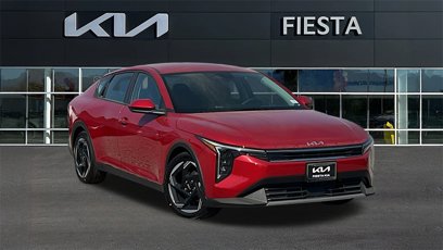 New 2025 Kia K4 EX