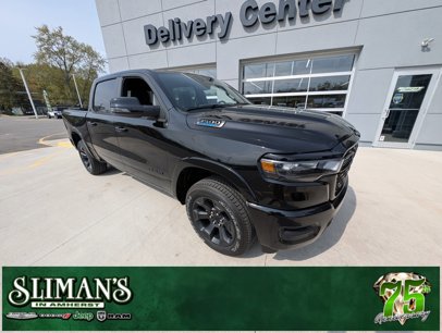 New 2025 RAM 1500 4x4 Crew Cab