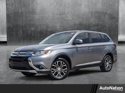 Used 2017 Mitsubishi Outlander SE