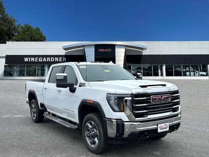 New 2025 GMC Sierra 2500 SLT w/ SLT Premium Package