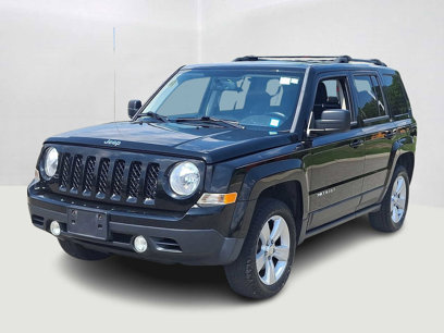 Used 2014 Jeep Patriot Latitude w/ Sun/Sound Group