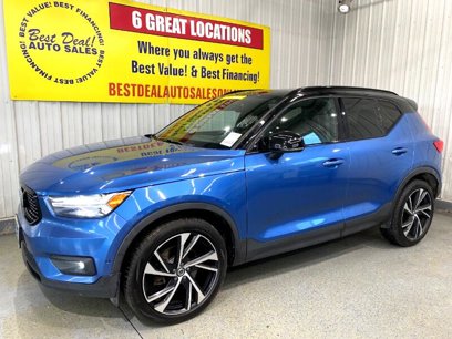 Used 2019 Volvo XC40 T5 R-Design