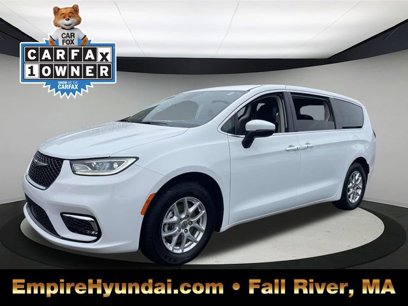 Used 2023 Chrysler Pacifica Touring-L