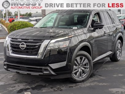 Certified 2024 Nissan Pathfinder SV