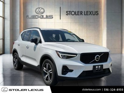 Used 2023 Volvo XC40 B5 Plus