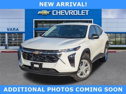 Used 2025 Chevrolet Trax LS