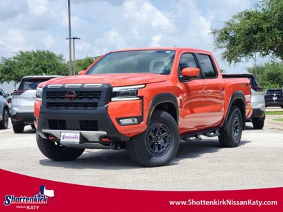 New 2025 Nissan Frontier PRO-4X w/ Pro Convenience Package