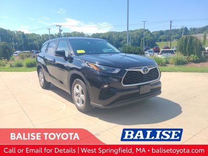 Used 2023 Toyota Highlander LE