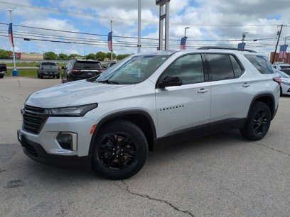 Used 2022 Chevrolet Traverse LS w/ Midnight/Sport Edition