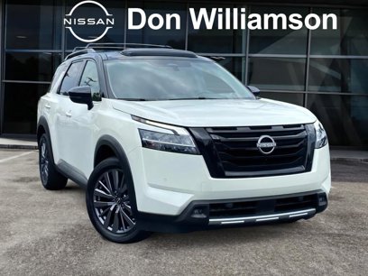 Used 2023 Nissan Pathfinder SL w/ SL Premium Package