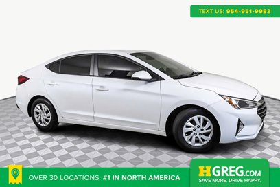 Used 2020 Hyundai Elantra SE w/ Cargo Package (C1)