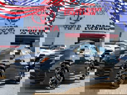 New 2025 Toyota Corolla SE